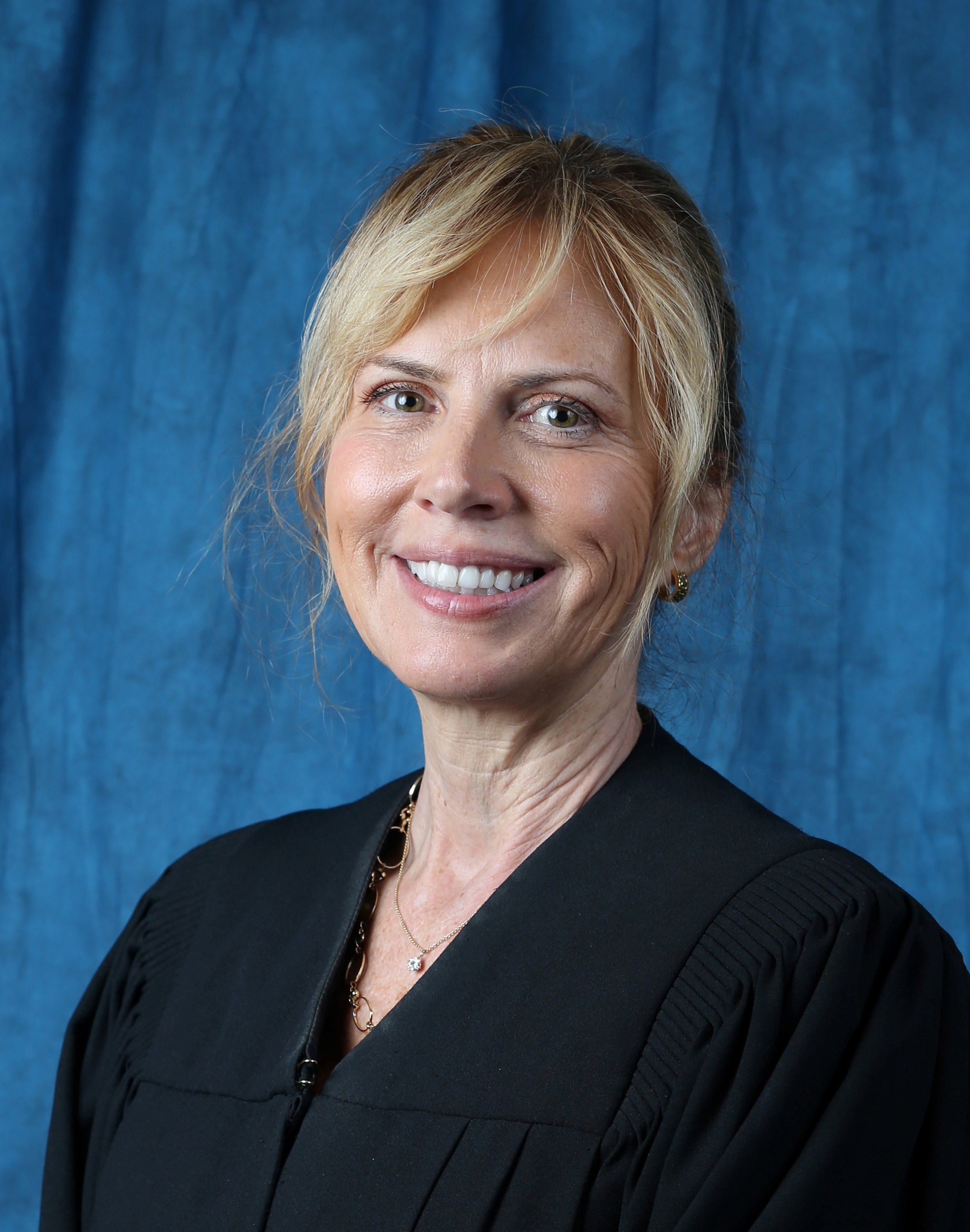 Tracy  Cox 